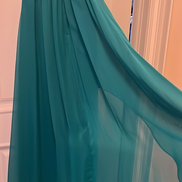 Beautiful dress with waist bling!! - Picture 4 of 6